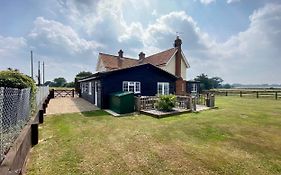 Near Woodbridge The Annexe Eyke Fantastic Views With Dog Secure Garden And Paddock
