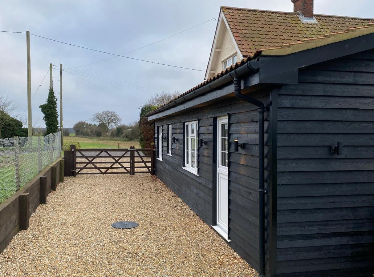 Near Woodbridge The Annexe Eyke Fantastic Views With Dog Secure Garden And Paddock Villa Exterior photo